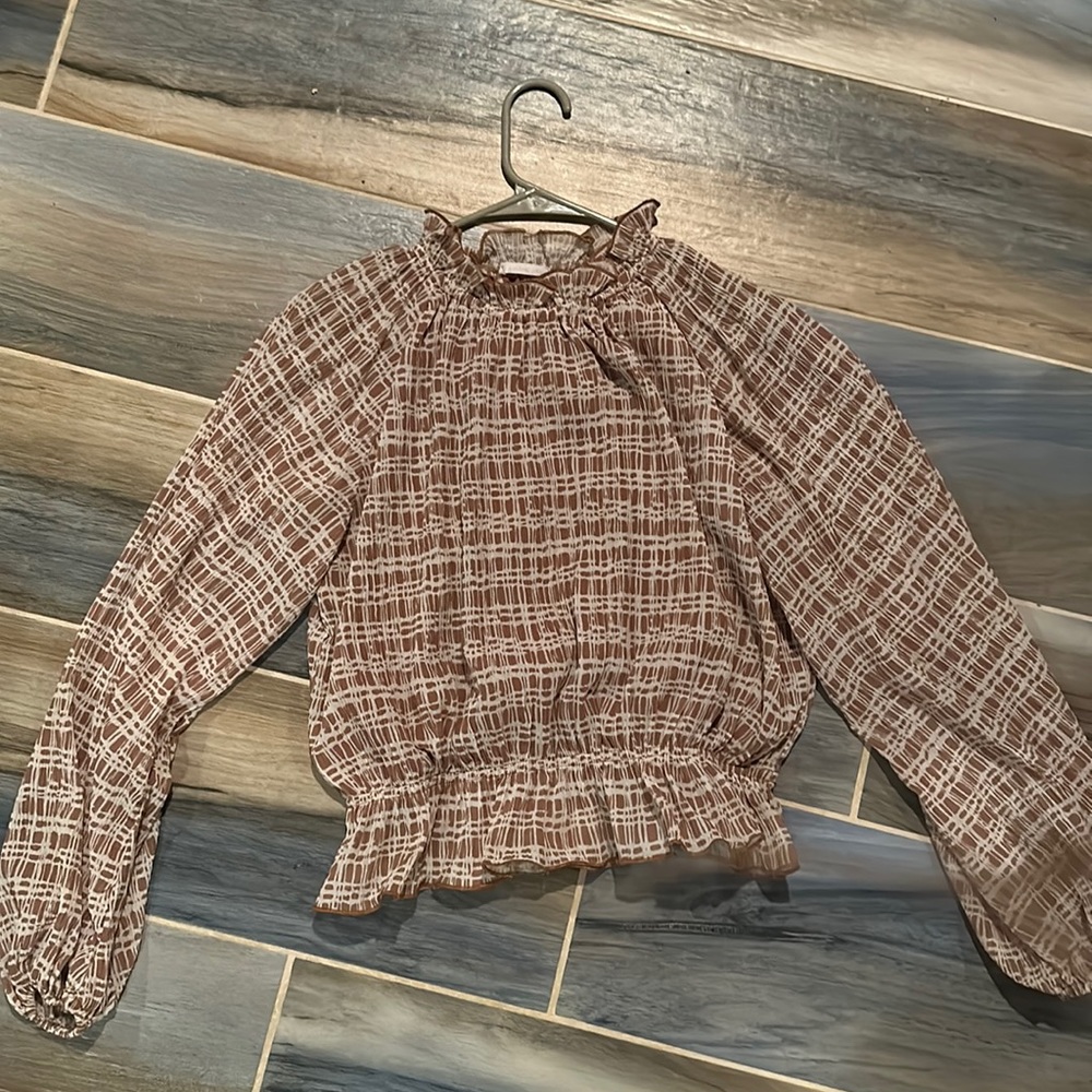 Cropped boutique blouse